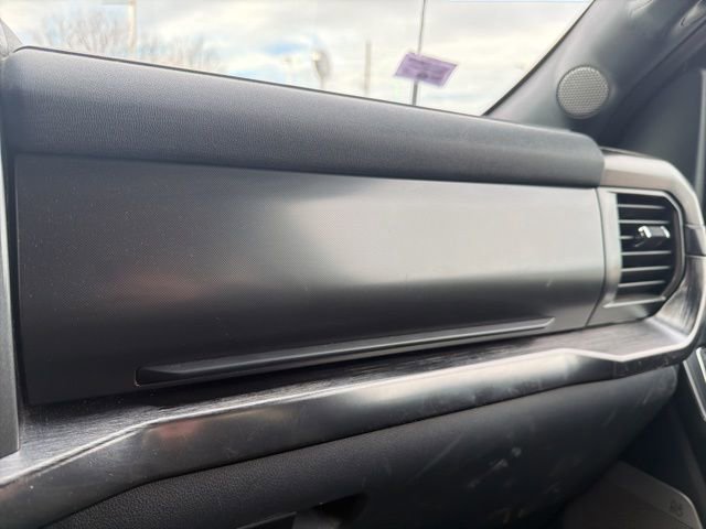 Used 2022 Ford F150 Lariat w/ Equipment Group 502A High image 36