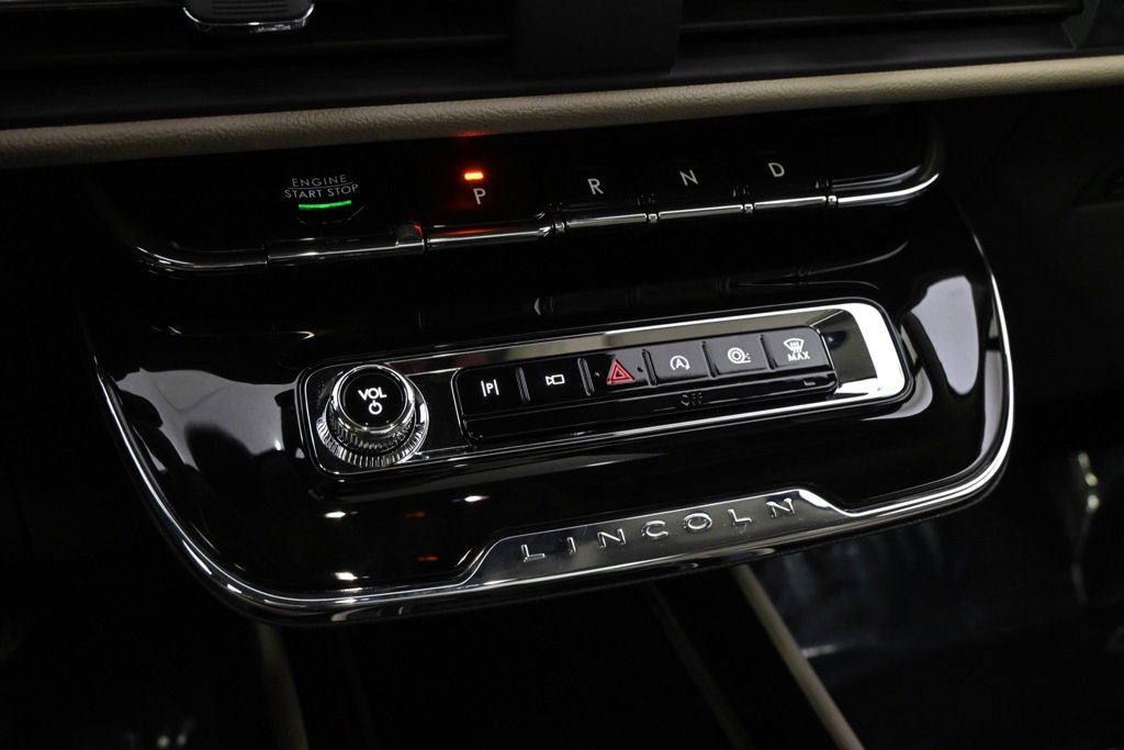 New 2026 Lincoln Corsair Premiere image 31