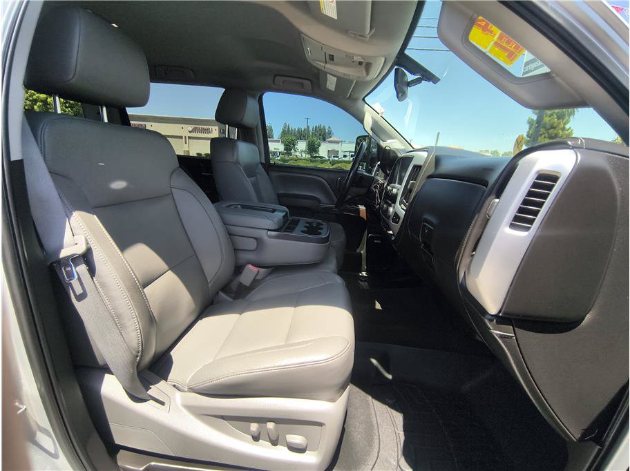 Used 2015 GMC Sierra 2500 SLT w/ Duramax Plus Package AWD/4WD image 14