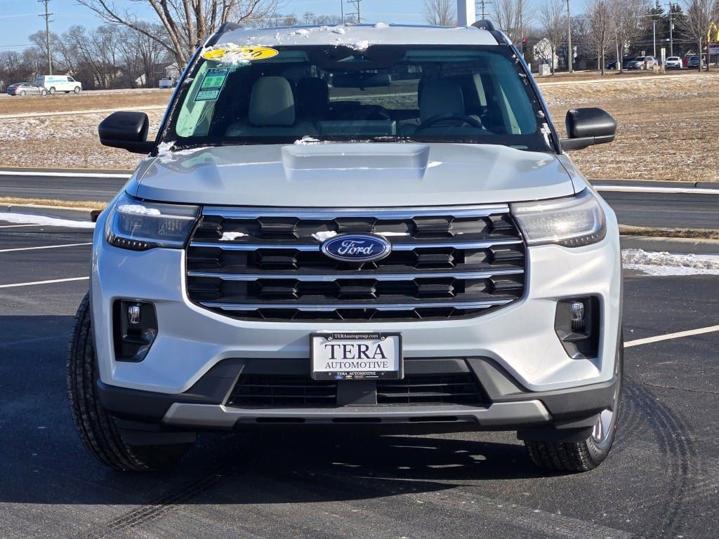 New 2026 Ford Explorer Active w/ Active Comfort Package image 2