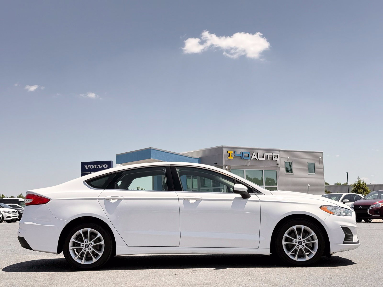 Used 2019 Ford Fusion SE FWD image 5