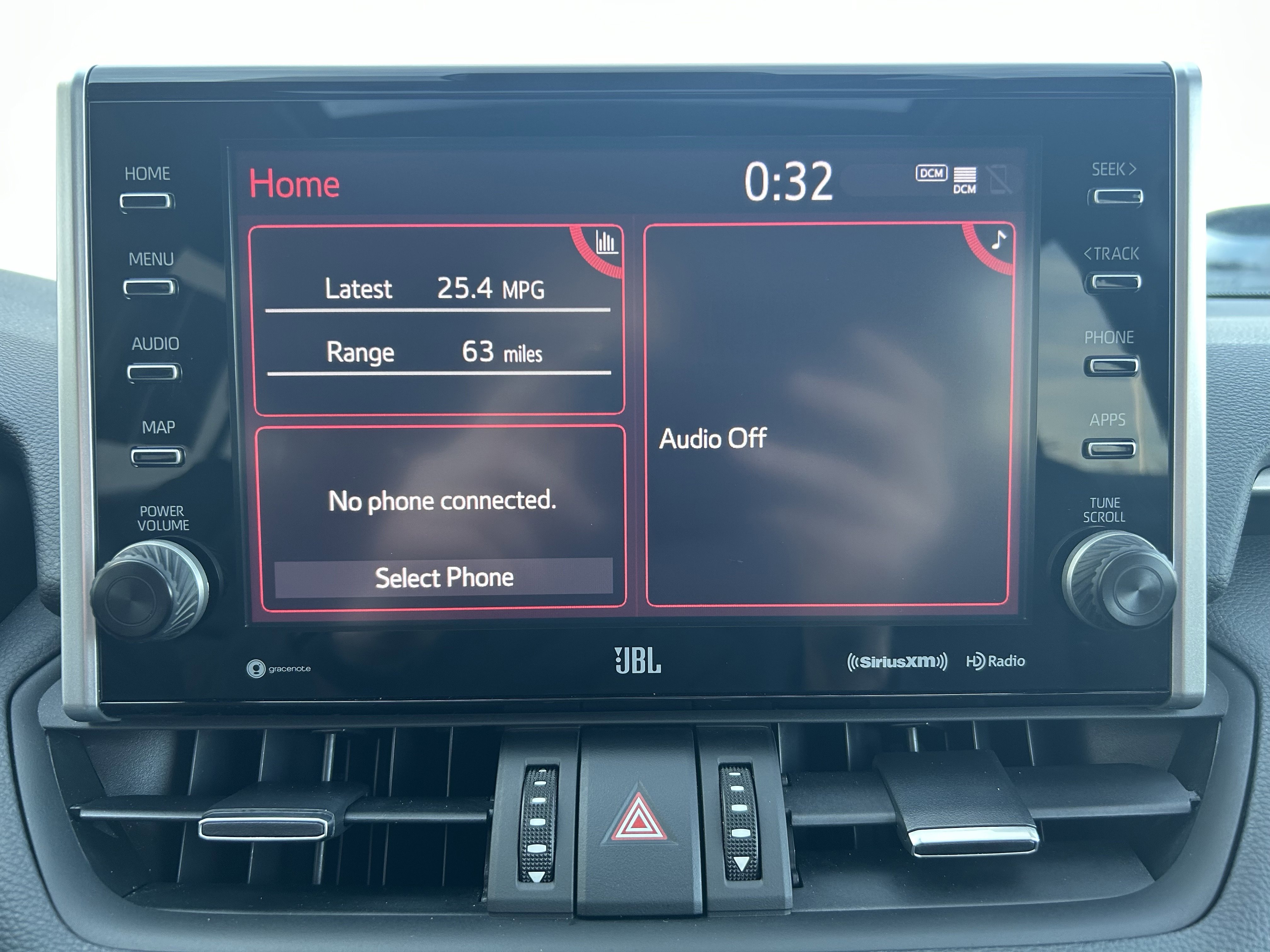 Used 2022 Toyota RAV4 XLE Premium image 30