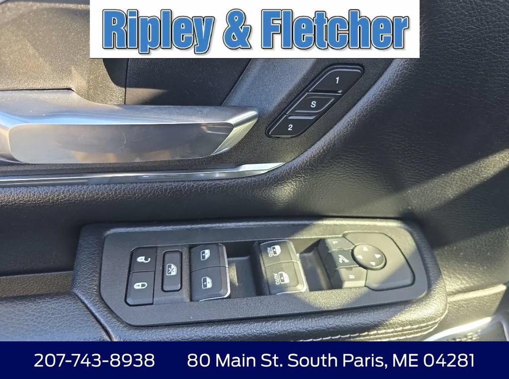 Used 2025 RAM 1500 Laramie AWD/4WD image 16
