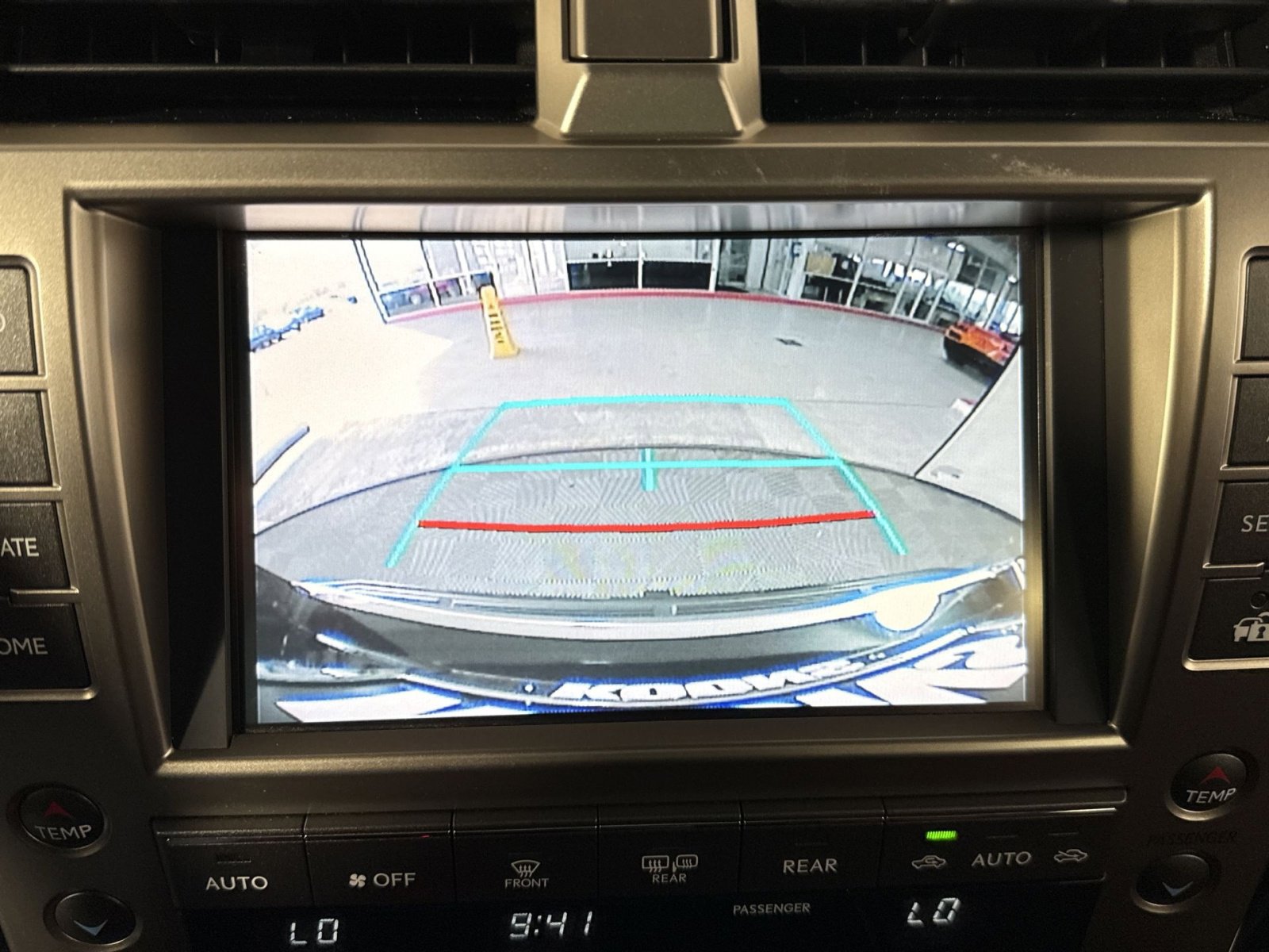 Used 2021 Lexus GX 460 Premium w/ Premium Package image 19