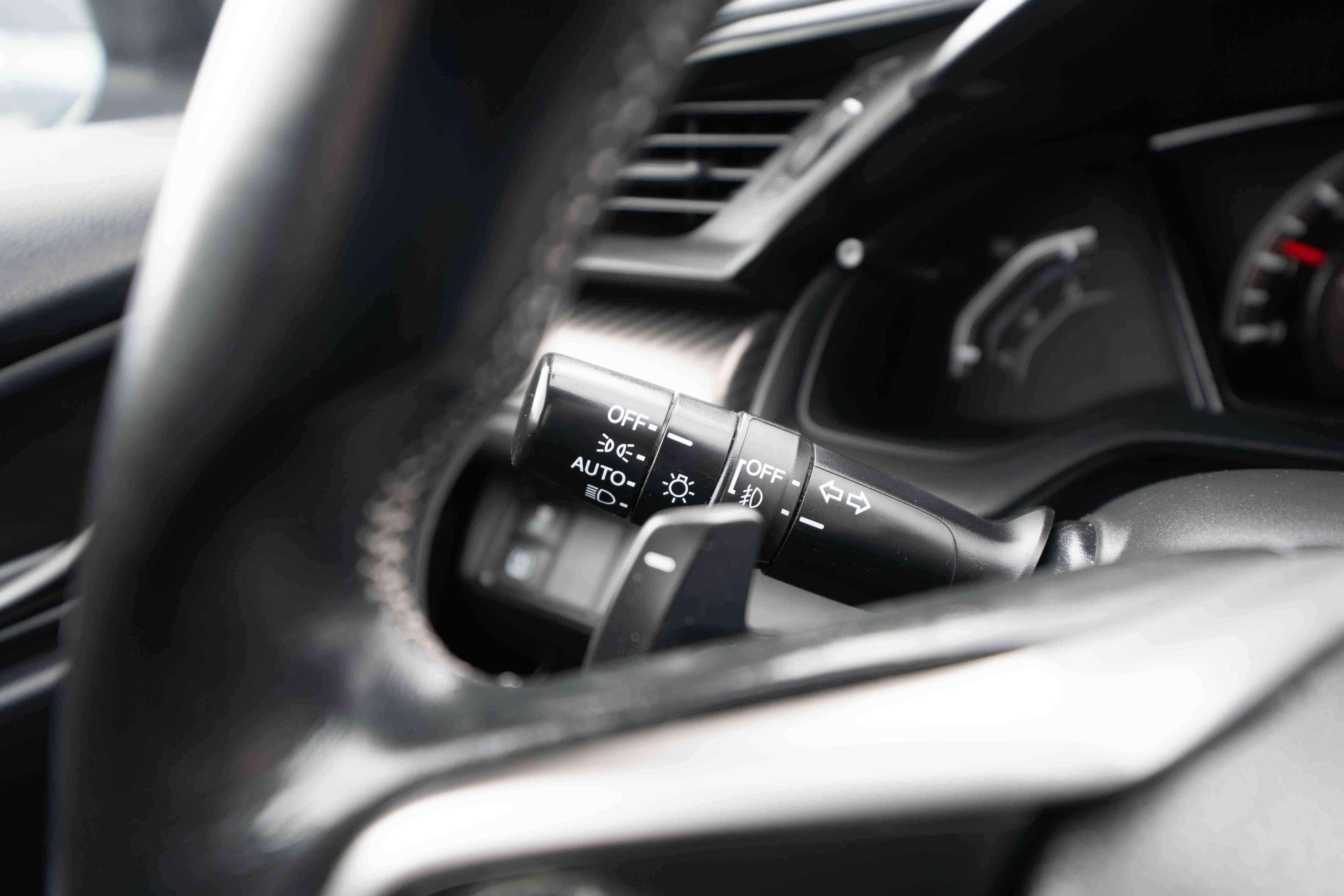 Used 2018 Honda Civic Sport image 13