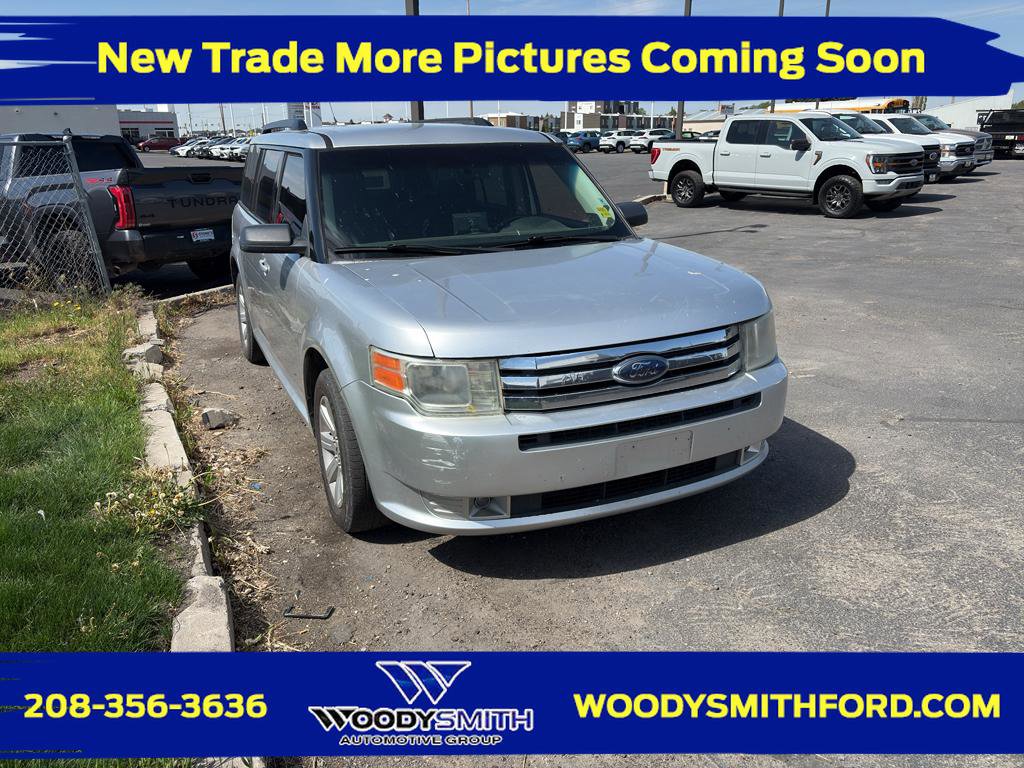 Used 2010 Ford Flex SE FWD image 1