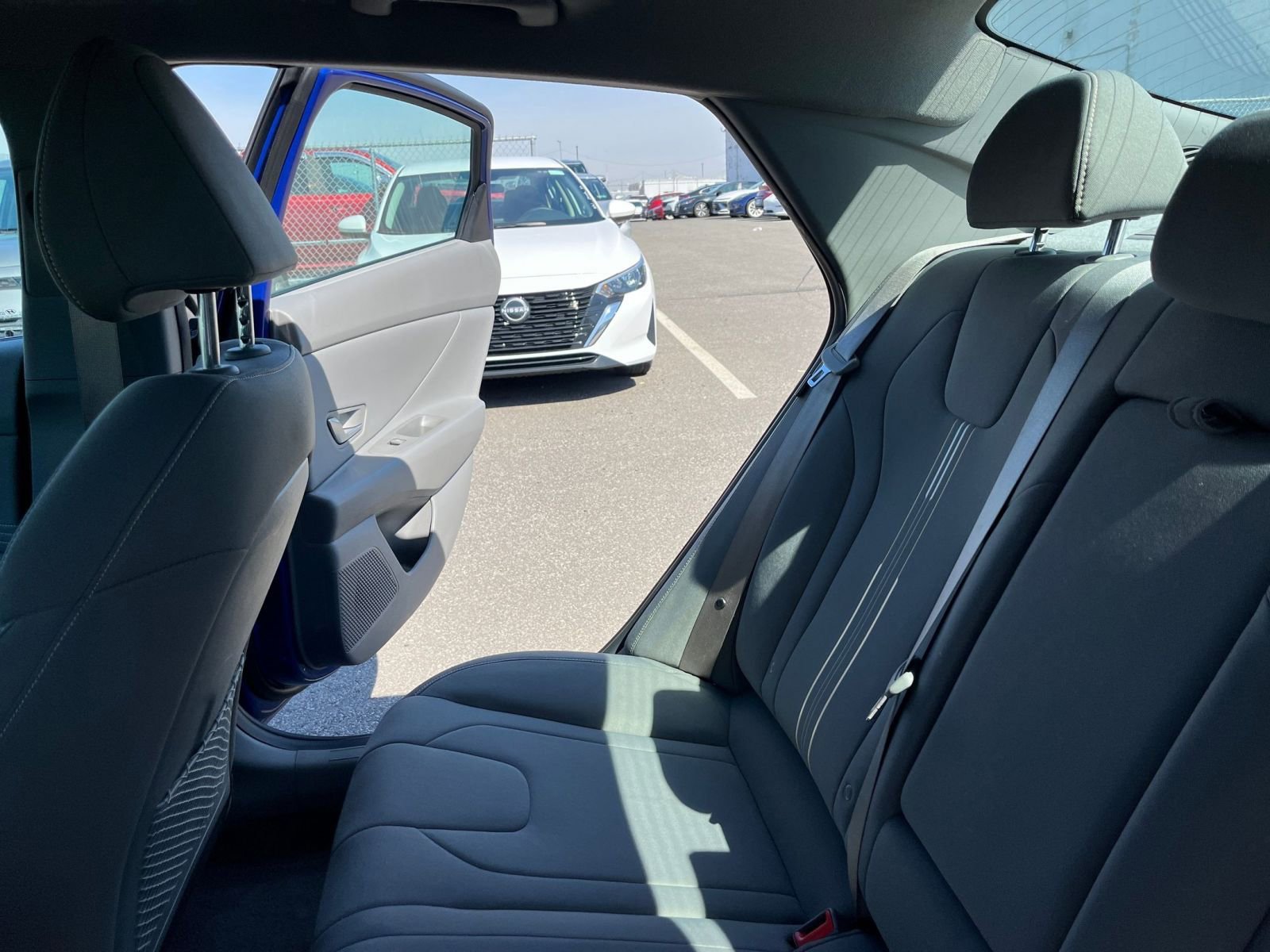 Used 2025 Hyundai Elantra SEL image 40