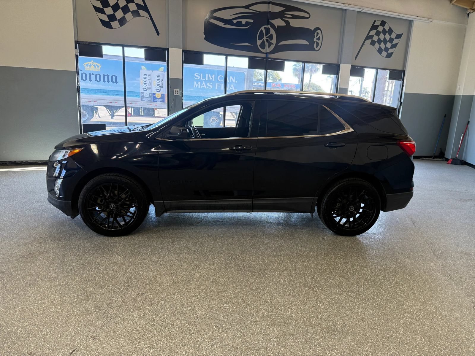 Used 2020 Chevrolet Equinox LT FWD image 4