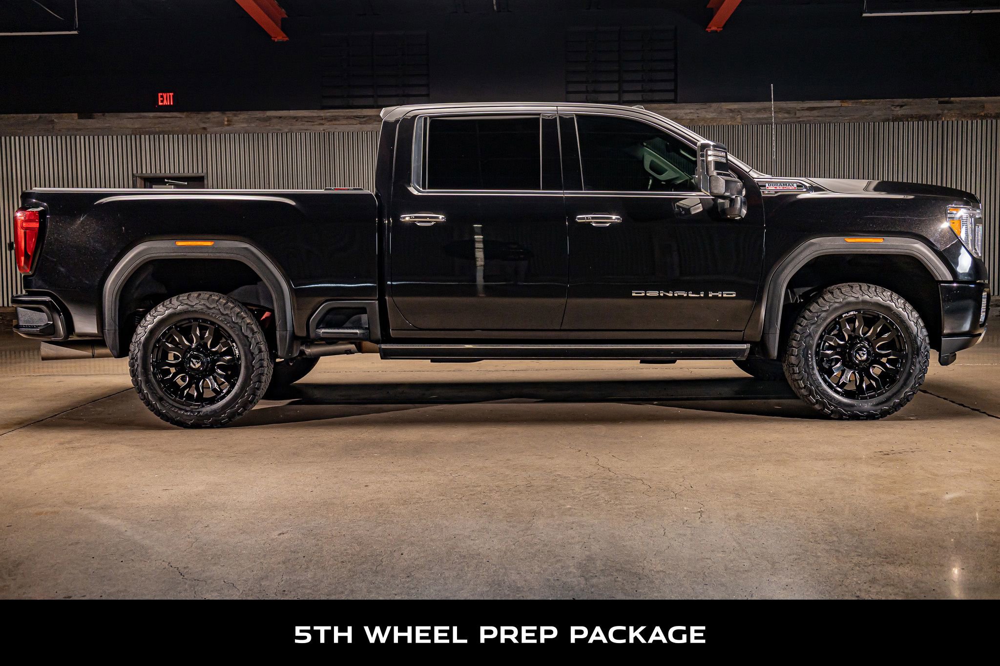 Used 2022 GMC Sierra 2500 Denali w/ Denali Black Diamond Edition image 10