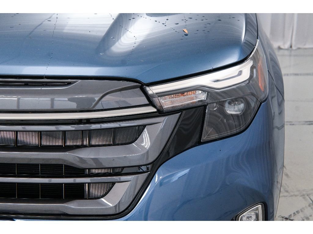 Used 2025 Subaru Forester Premium image 23