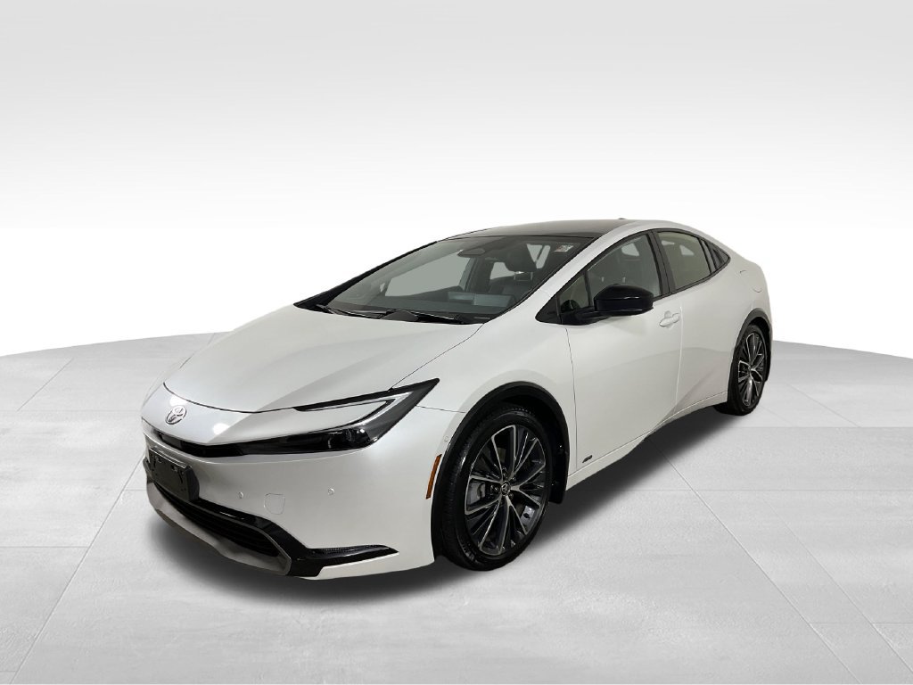 Used 2024 Toyota Prius Limited w/ Limited Premium Package AWD/4WD image 4