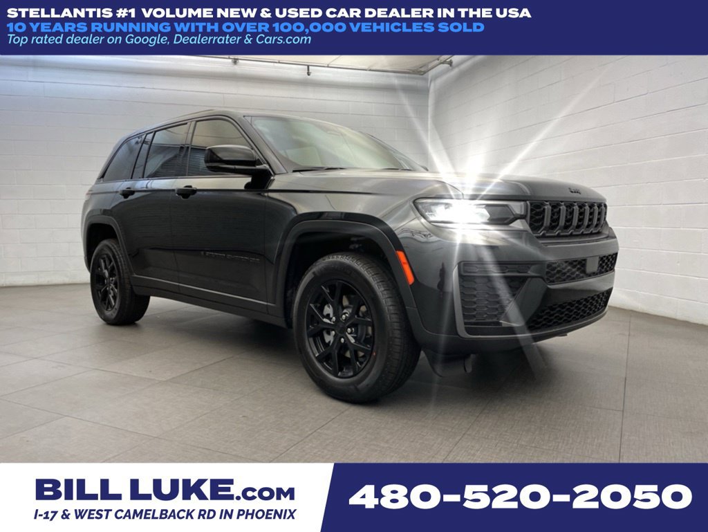 New 2026 Jeep Grand Cherokee Altitude AWD/4WD image 1