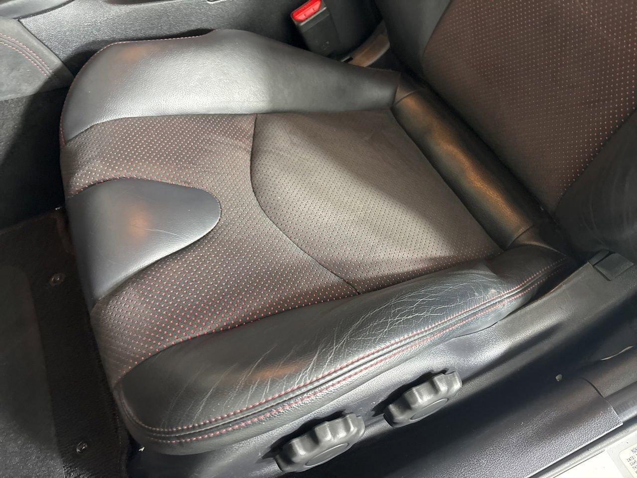 Used 2020 Nissan 370Z image 11