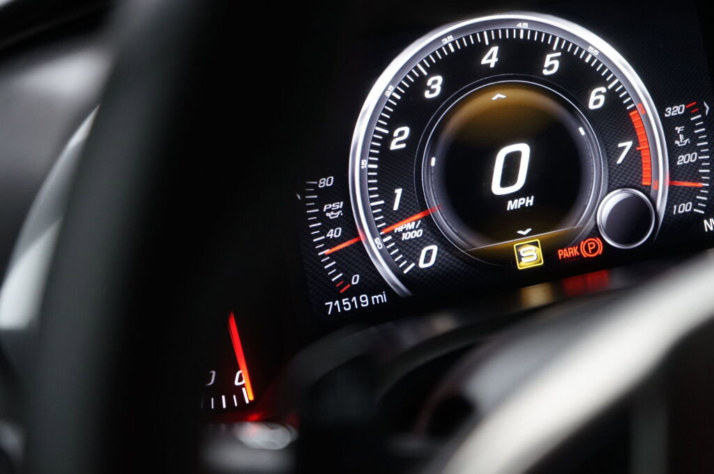 Used 2015 Chevrolet Corvette Stingray Coupe w/ 2LT Preferred Equipment Group image 21