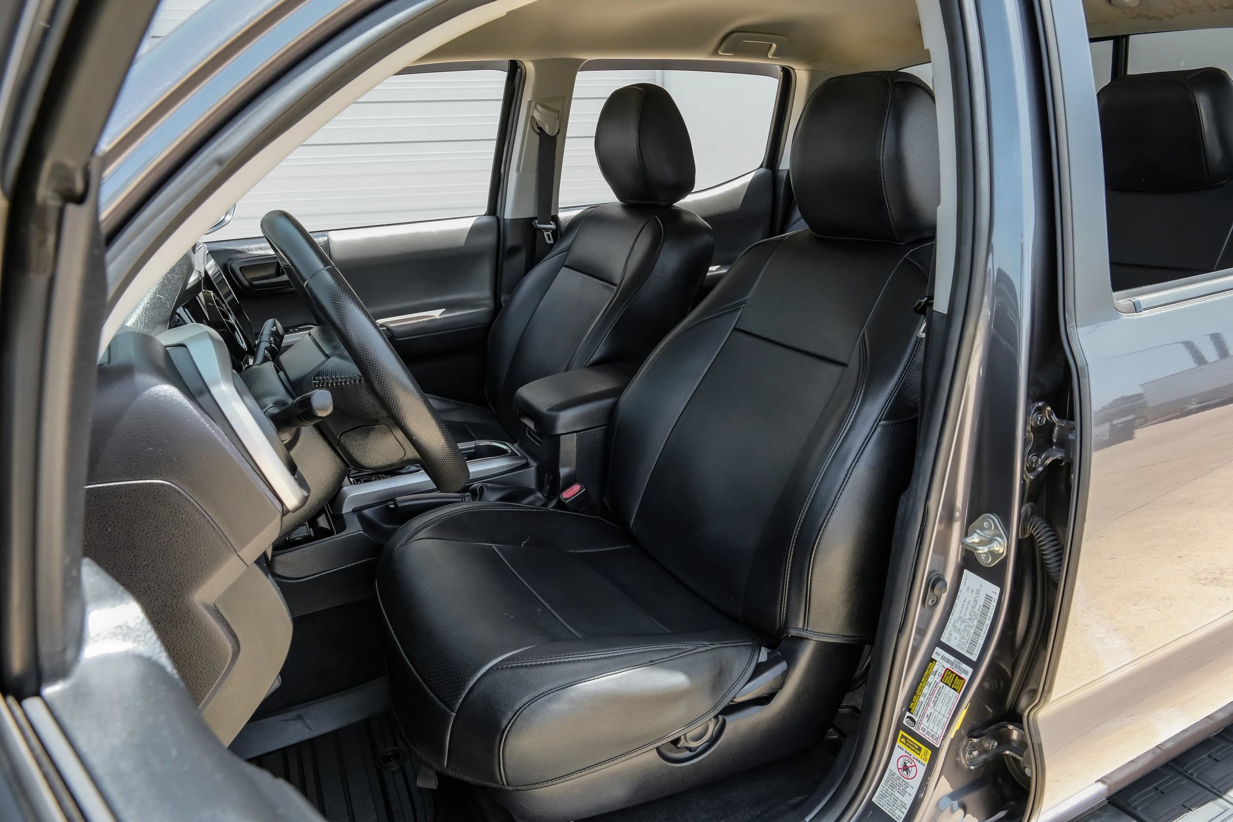 Used 2017 Toyota Tacoma SR5 RWD image 29