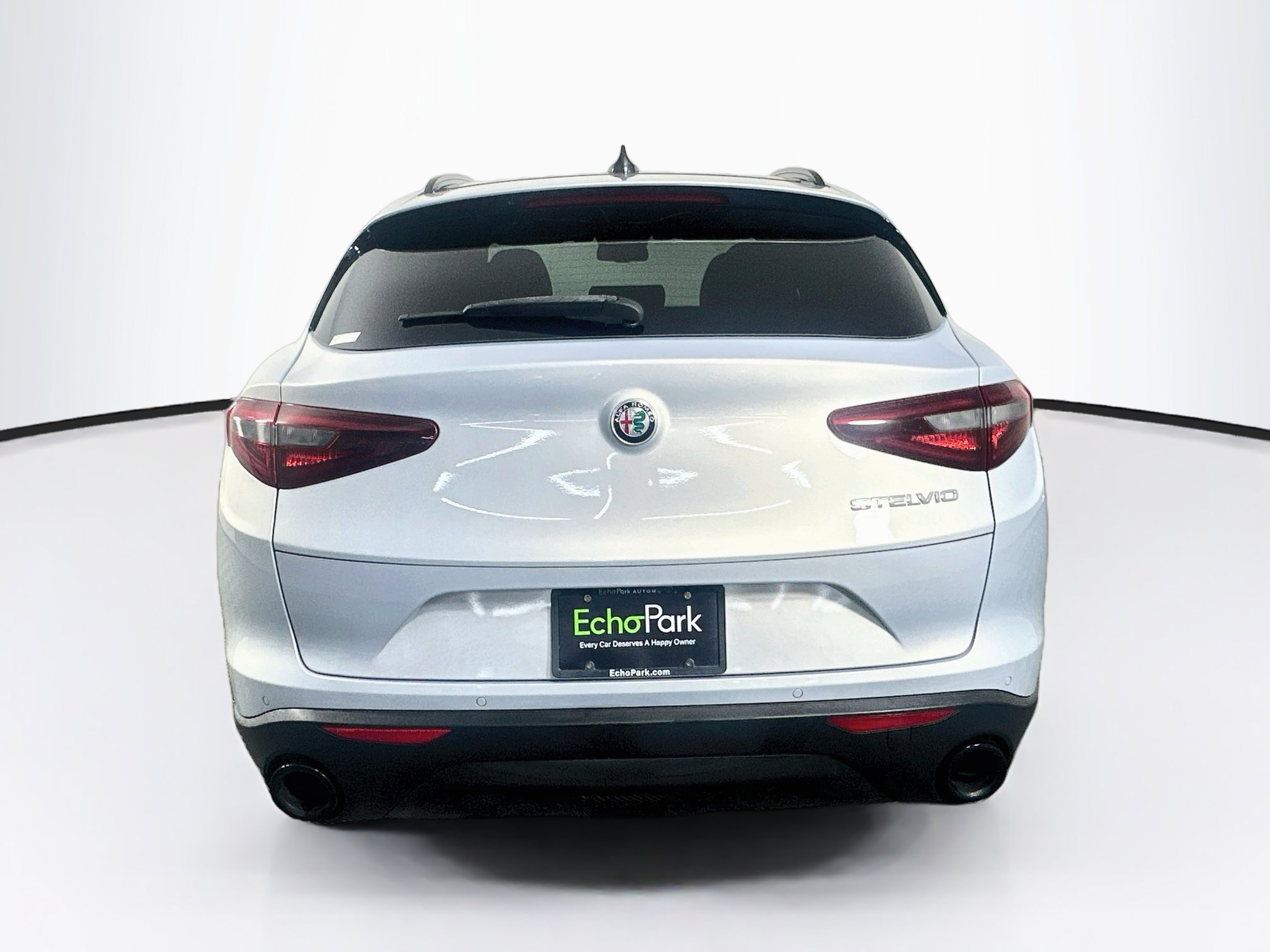 Used 2023 Alfa Romeo Stelvio Sprint RWD image 7