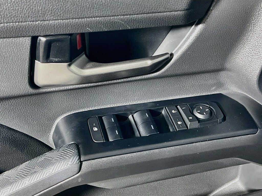 Certified 2025 Toyota Tacoma TRD Sport AWD/4WD image 16