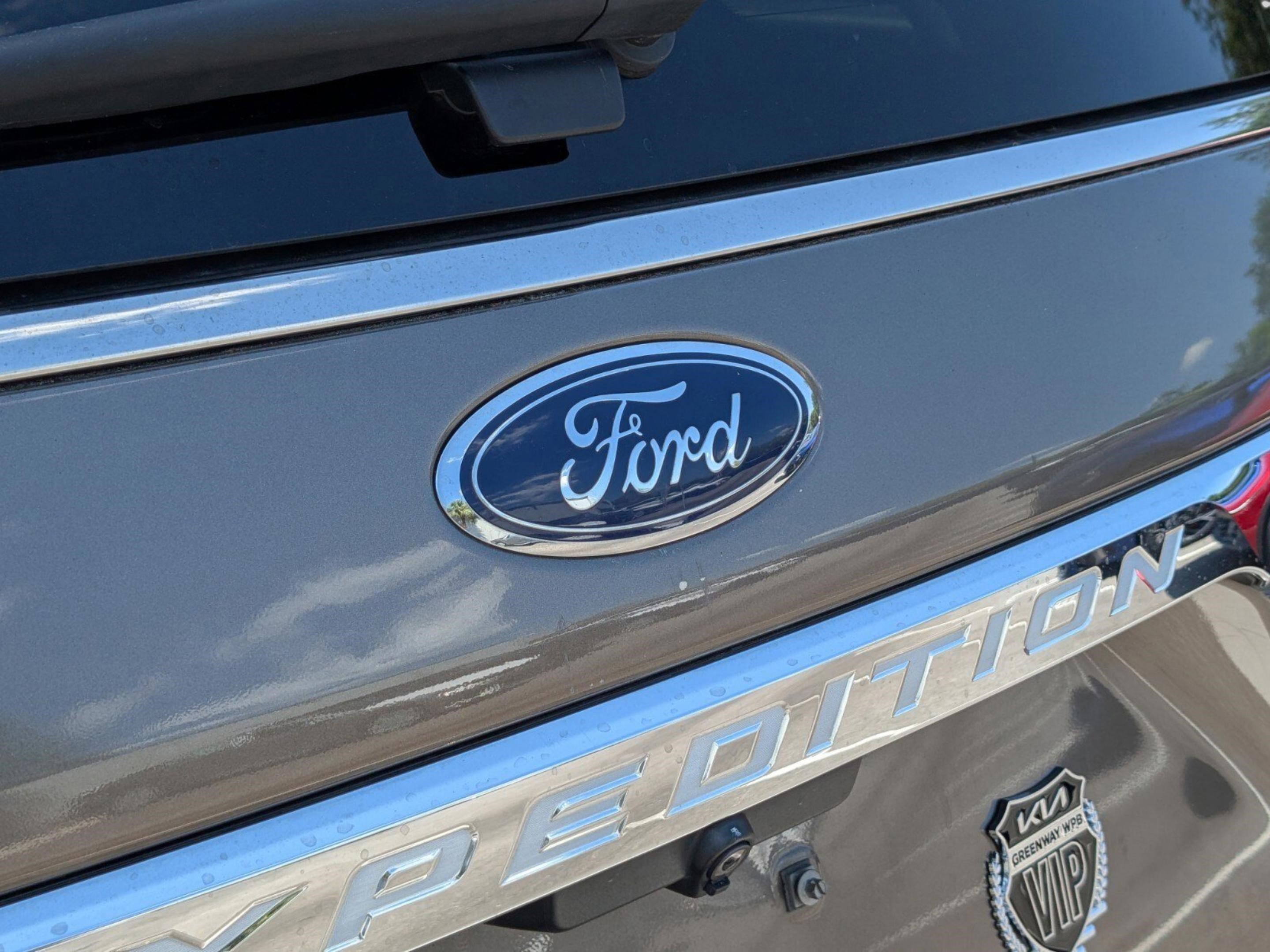 Used 2019 Ford Expedition Max XLT w/ Equipment Group 202A RWD image 38