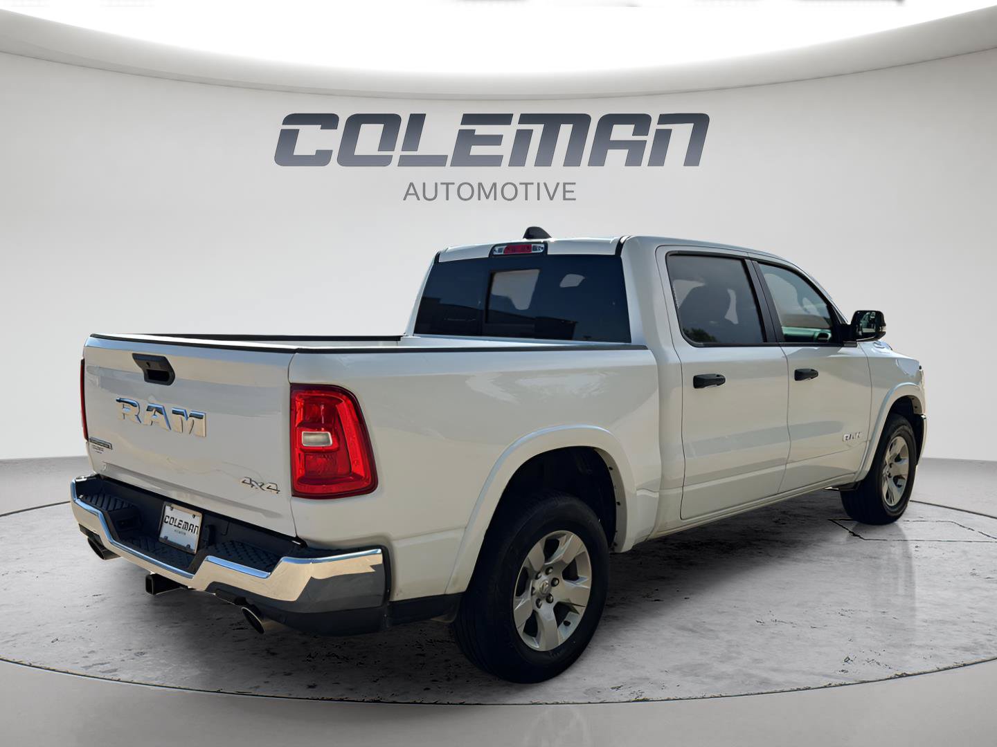 Used 2025 RAM 1500 Big Horn AWD/4WD image 7