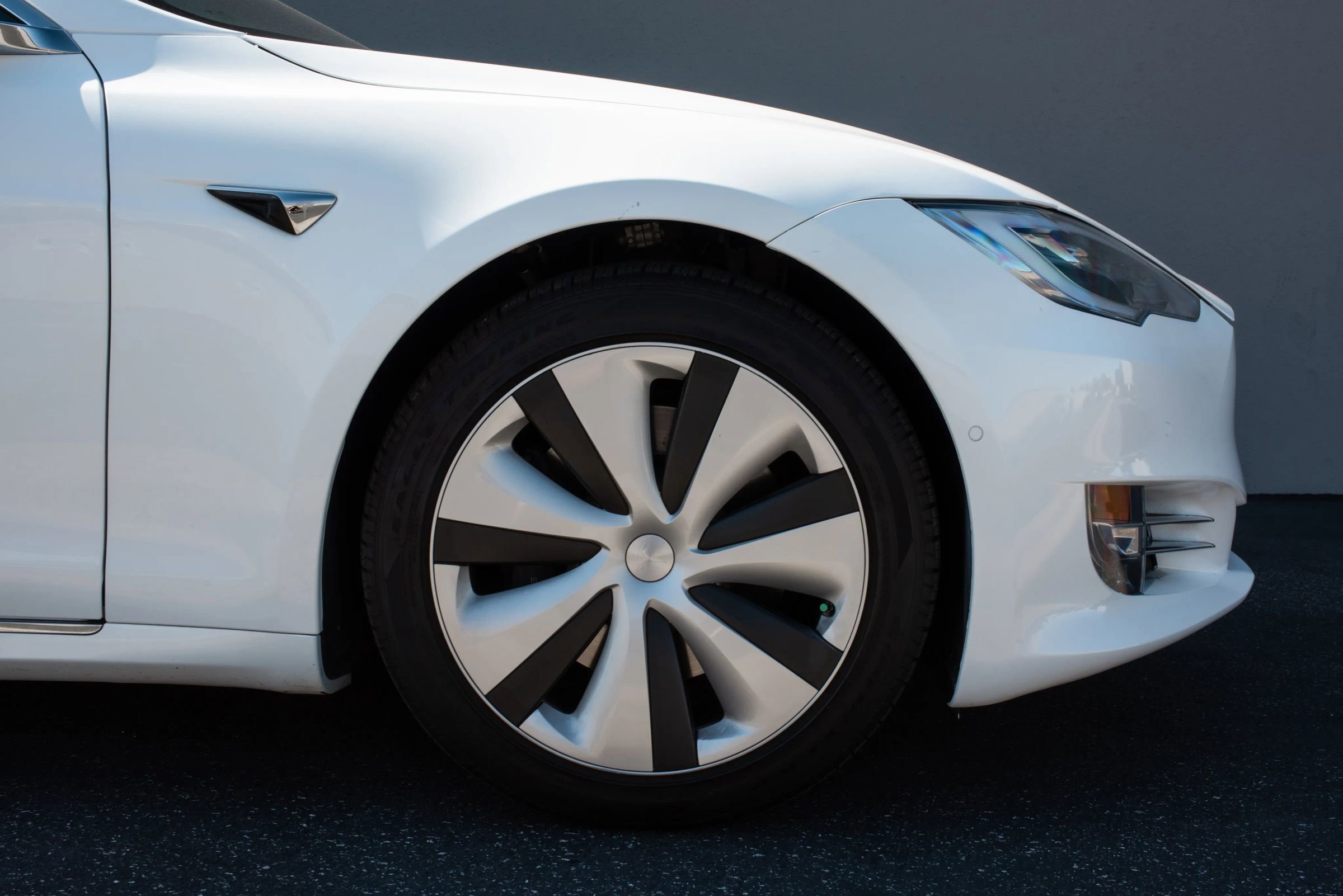 Used 2021 Tesla Model S Long Range Plus image 39