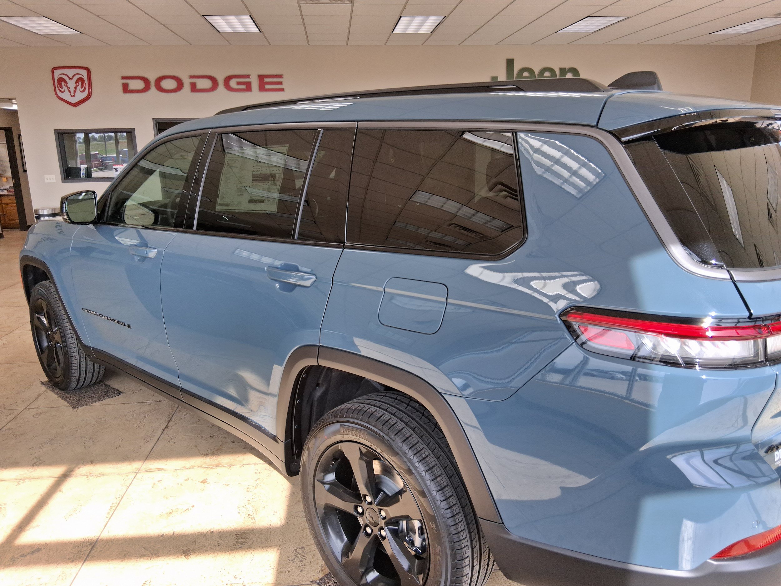 New 2026 Jeep Grand Cherokee L Limited w/ Limited Altitude Package AWD/4WD image 6