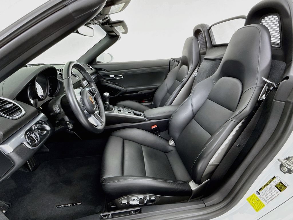 Certified 2019 Porsche 718 Boxster S RWD image 5