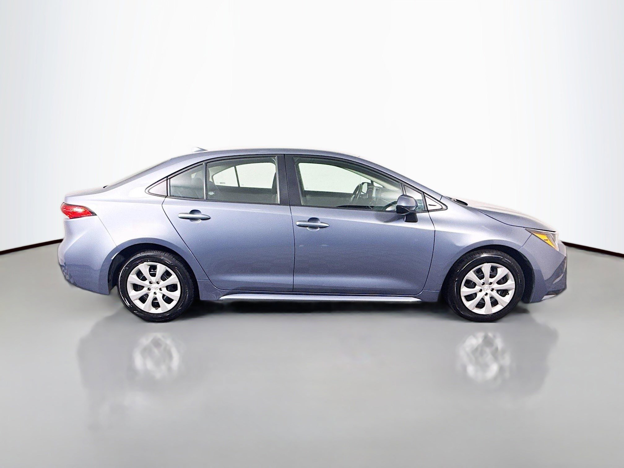 Used 2024 Toyota Corolla LE image 11