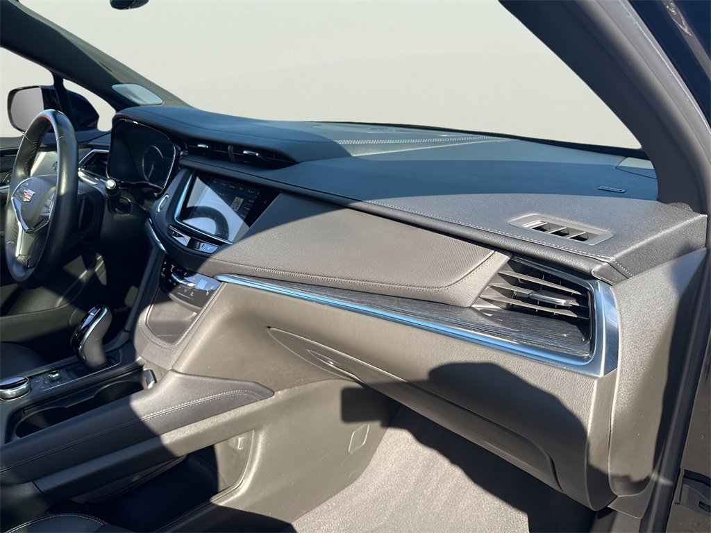 Certified 2025 Cadillac XT5 Premium Luxury image 21