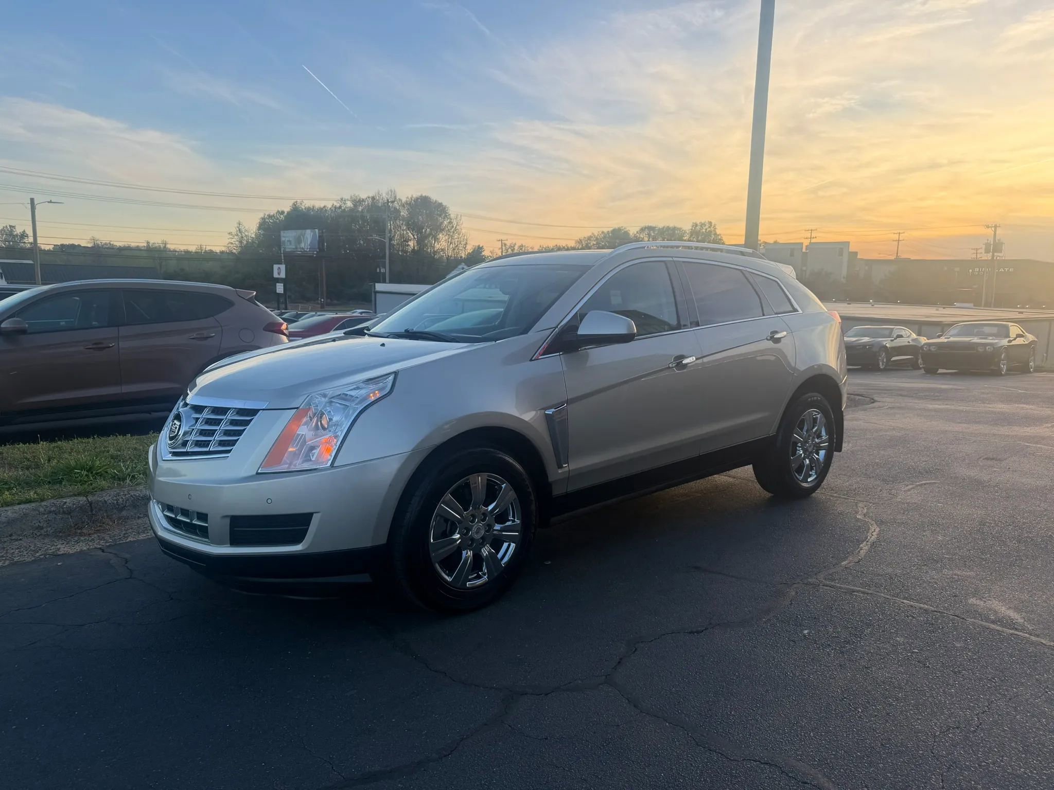 Used 2016 Cadillac SRX Luxury w/ Driver Awareness Package image 3