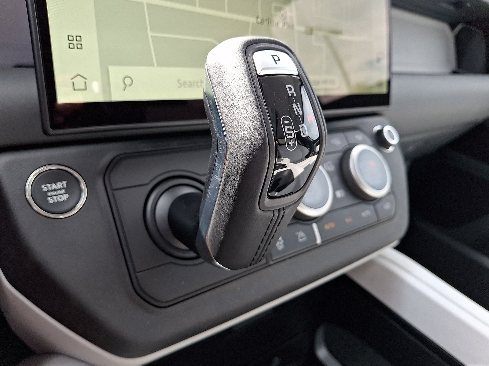 New 2026 Land Rover Defender 130 S AWD/4WD image 14