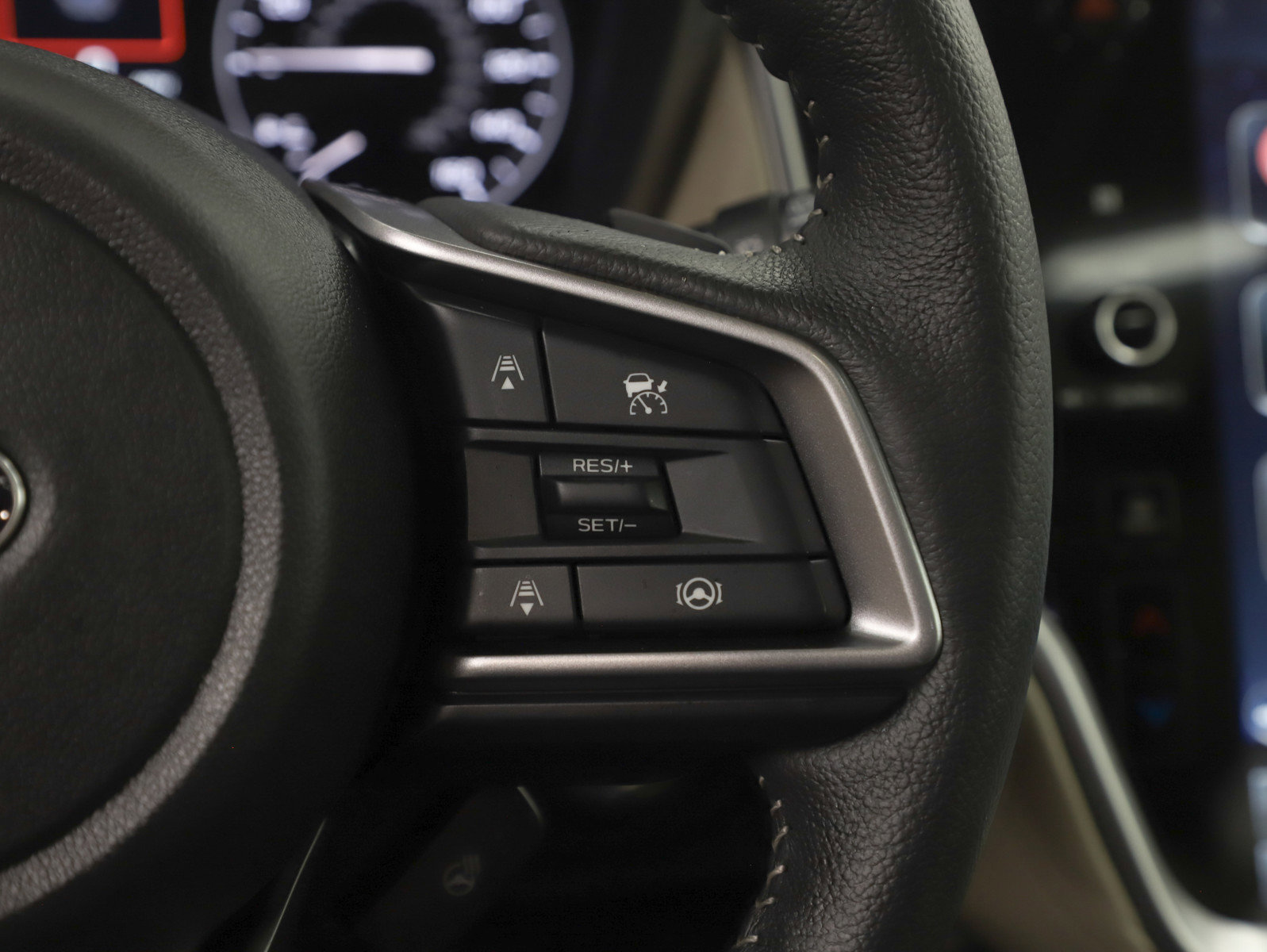 Certified 2025 Subaru Outback Limited image 18