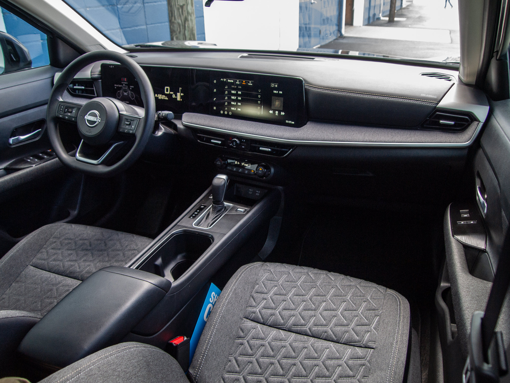 Used 2026 Nissan Kicks SV FWD image 27