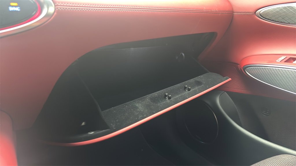 Used 2023 Genesis GV70 2.5T w/ Sport Prestige Package image 30