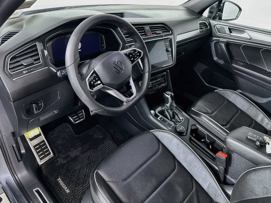 Used 2022 Volkswagen Tiguan SEL R-Line AWD/4WD image 30