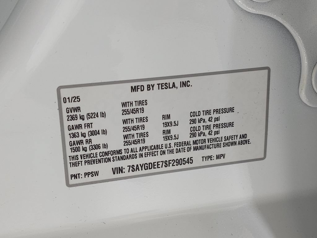 Used 2025 Tesla Model Y Long Range AWD/4WD image 33