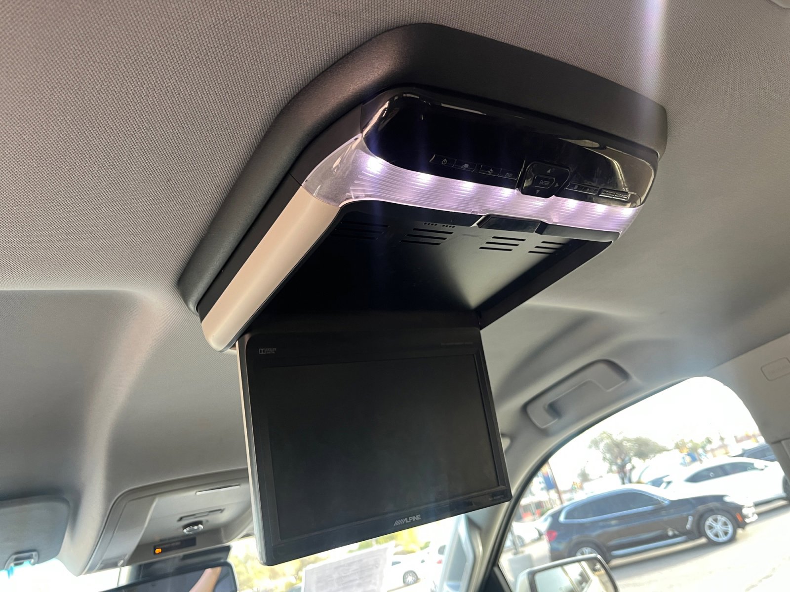 Used 2015 Chevrolet Tahoe LT w/ Luxury Package image 18