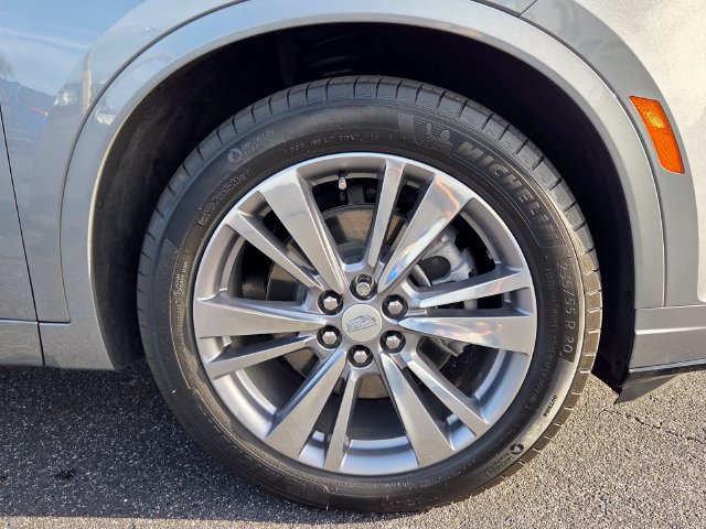 Used 2024 Cadillac XT6 Premium Luxury FWD image 9