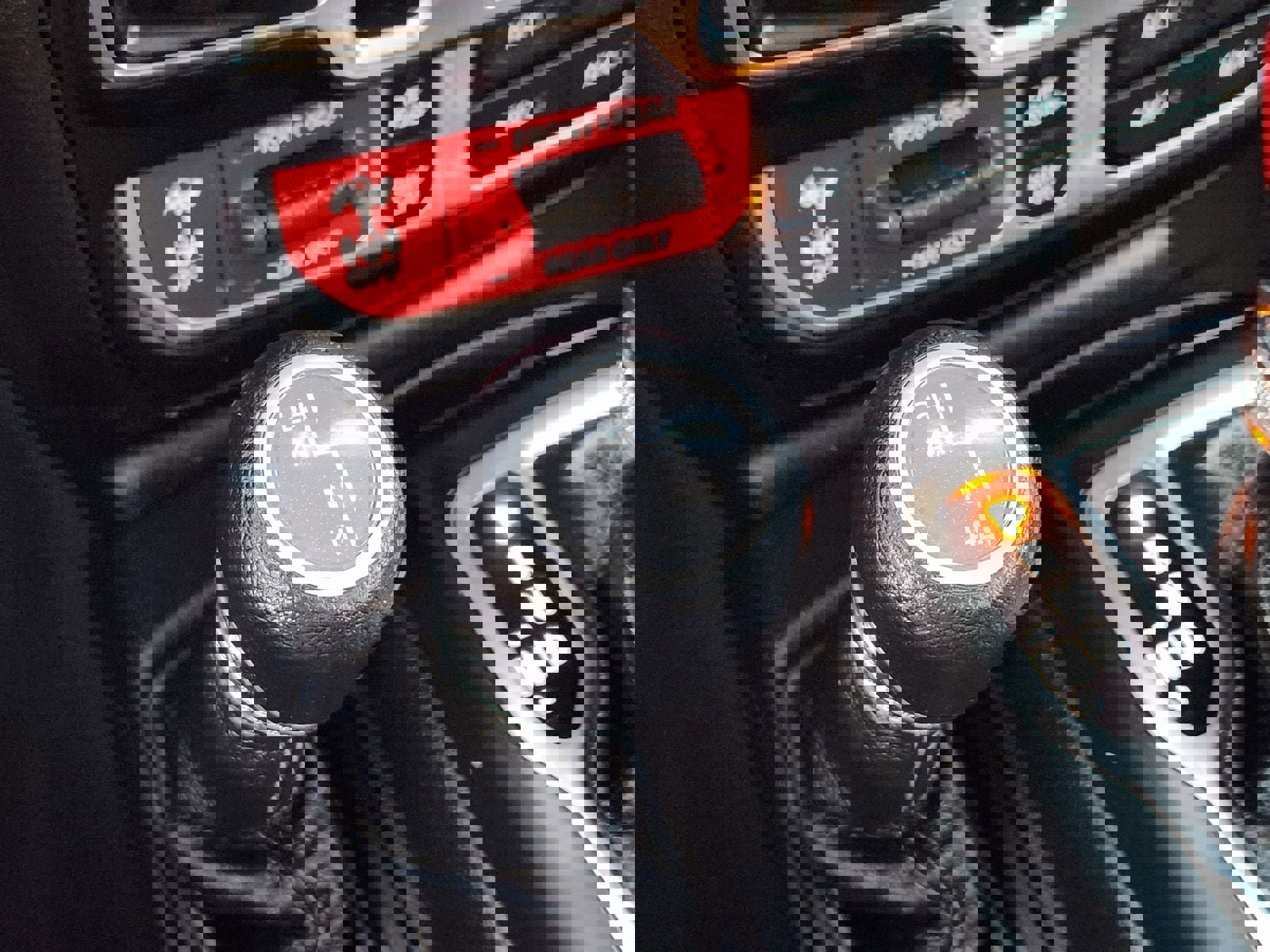 Used 2024 Jeep Gladiator Rubicon image 27