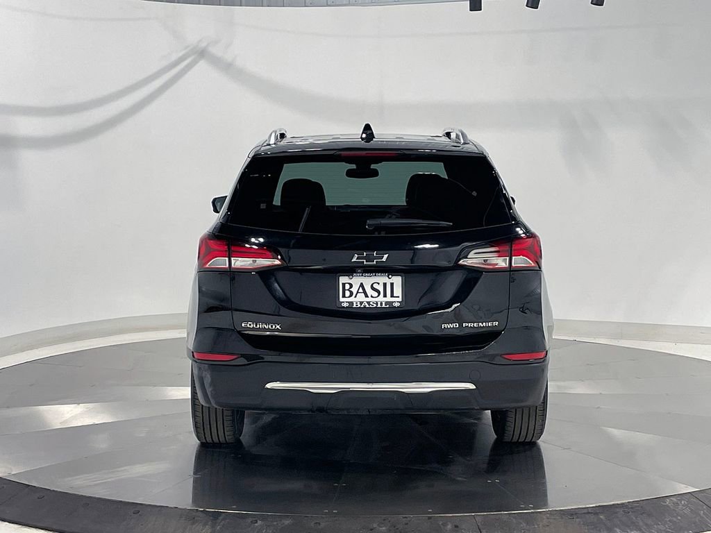 Used 2023 Chevrolet Equinox Premier AWD/4WD image 12