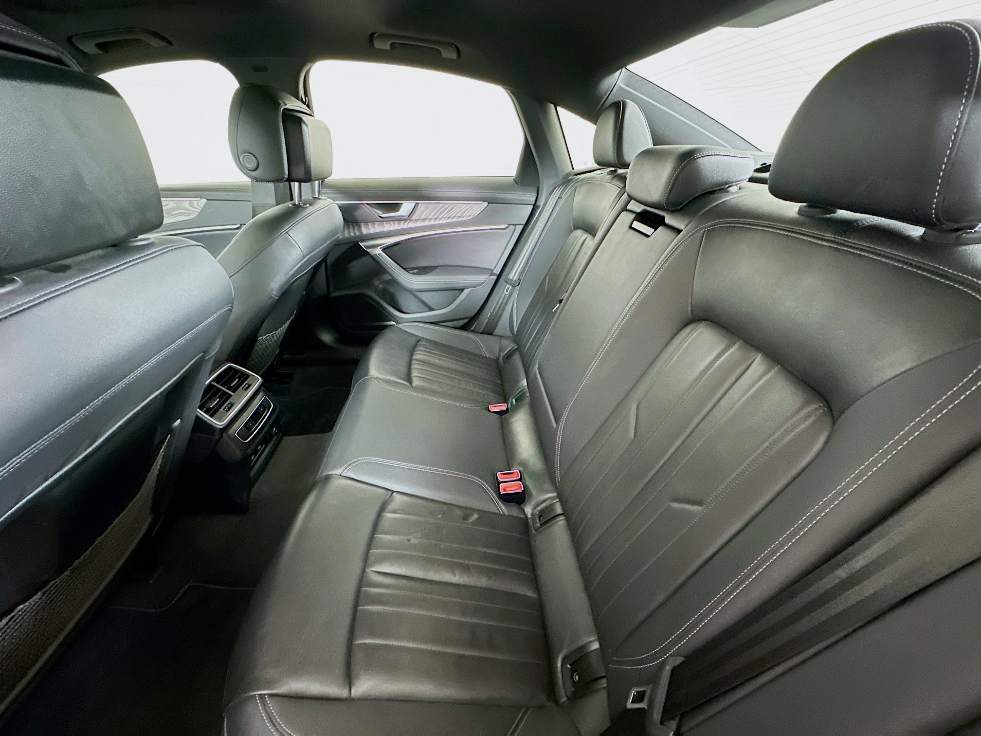 Used 2024 Audi A6 Premium Plus image 29