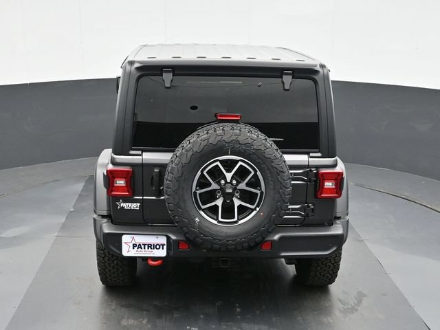 Used 2024 Jeep Wrangler Unlimited Rubicon w/ Technology Group AWD/4WD image 29