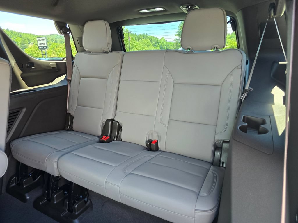 Certified 2023 GMC Yukon SLT w/ SLT Luxury Package RWD image 12