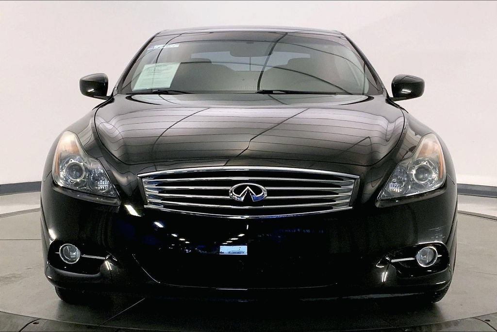 Used 2013 INFINITI G37 Convertible w/ Premium Pkg RWD image 2