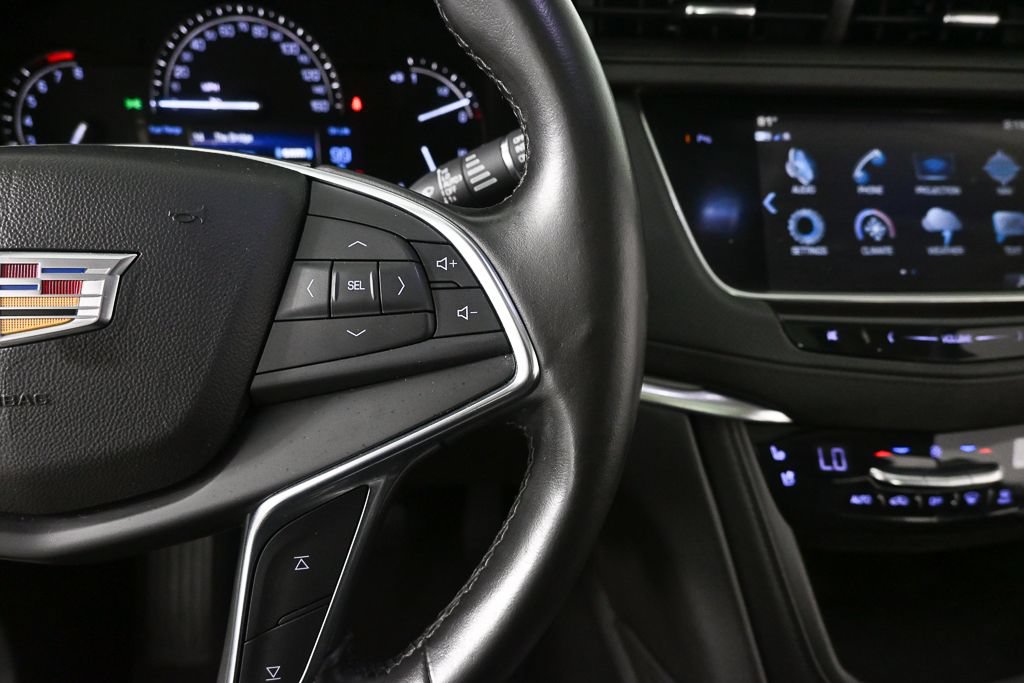 Used 2019 Cadillac XT5 Premium Luxury AWD/4WD image 11