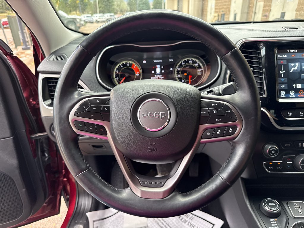 Used 2021 Jeep Cherokee Limited AWD/4WD image 15