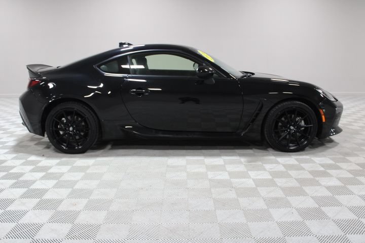 Used 2024 Toyota GR86 Premium RWD image 11