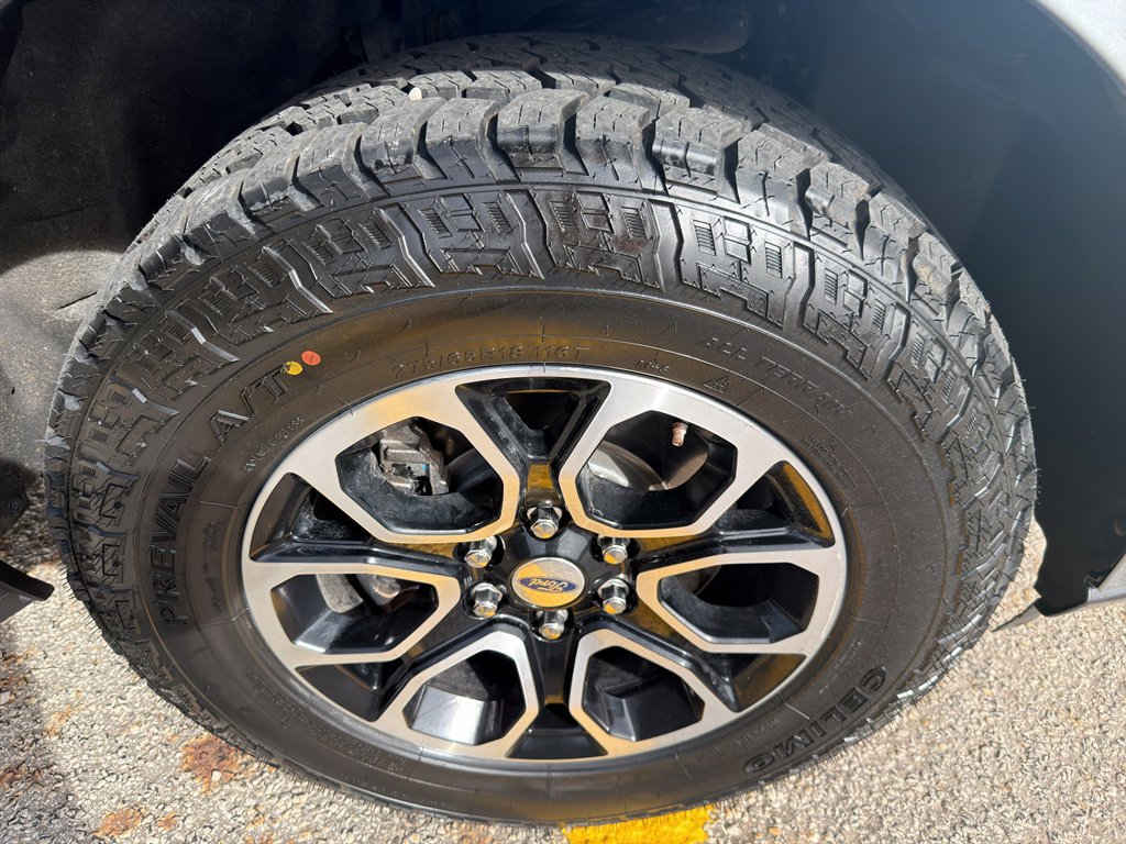 Used 2024 Ford Expedition Max XLT image 23