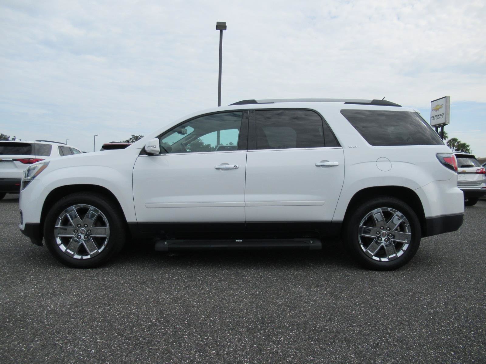 Used 2017 GMC Acadia Limited SLT FWD image 4