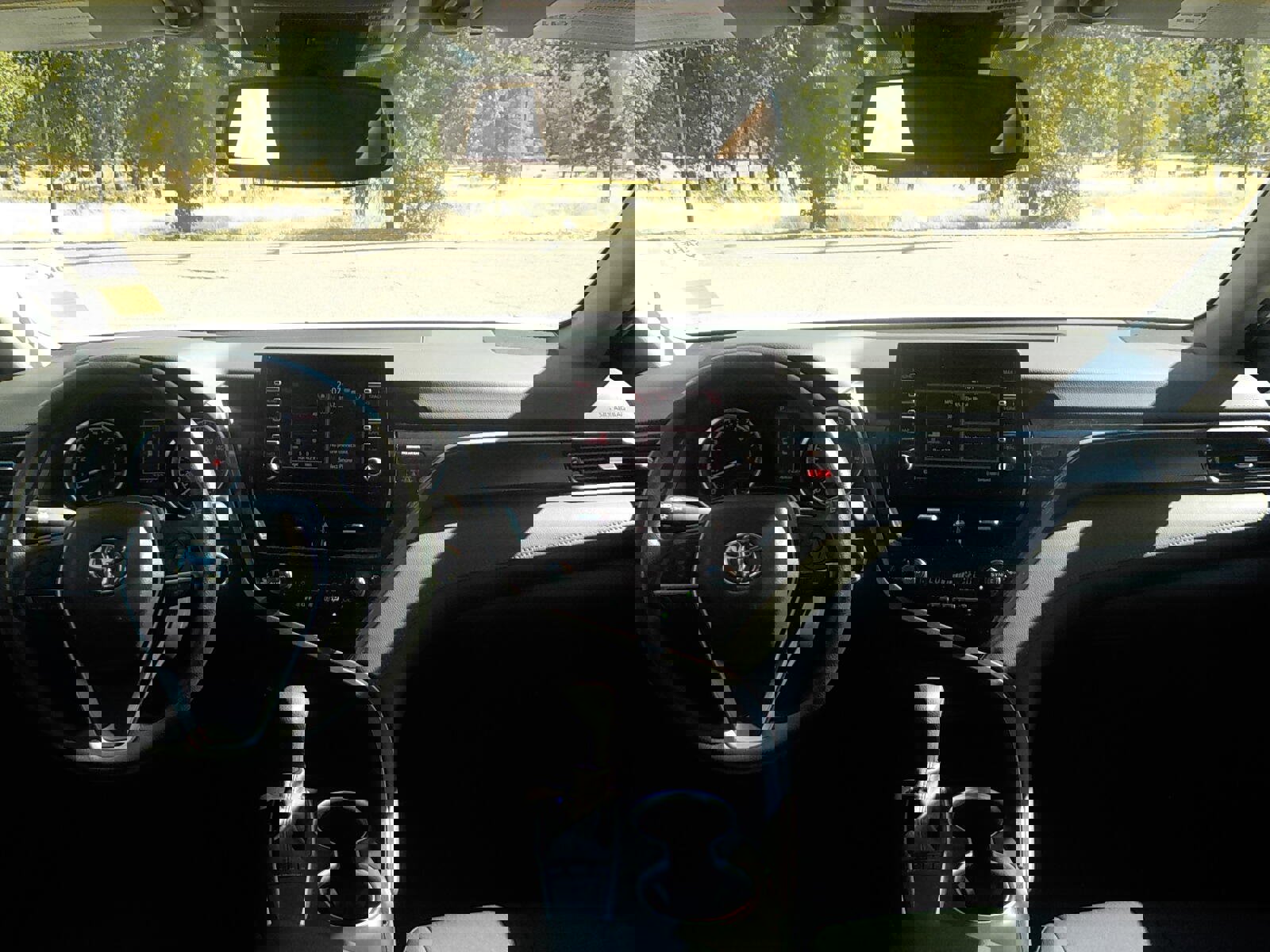 Used 2023 Toyota Camry LE image 22