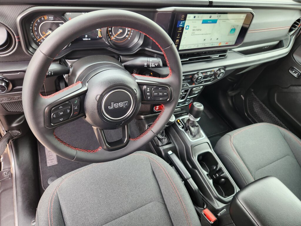 Certified 2024 Jeep Gladiator Rubicon image 9